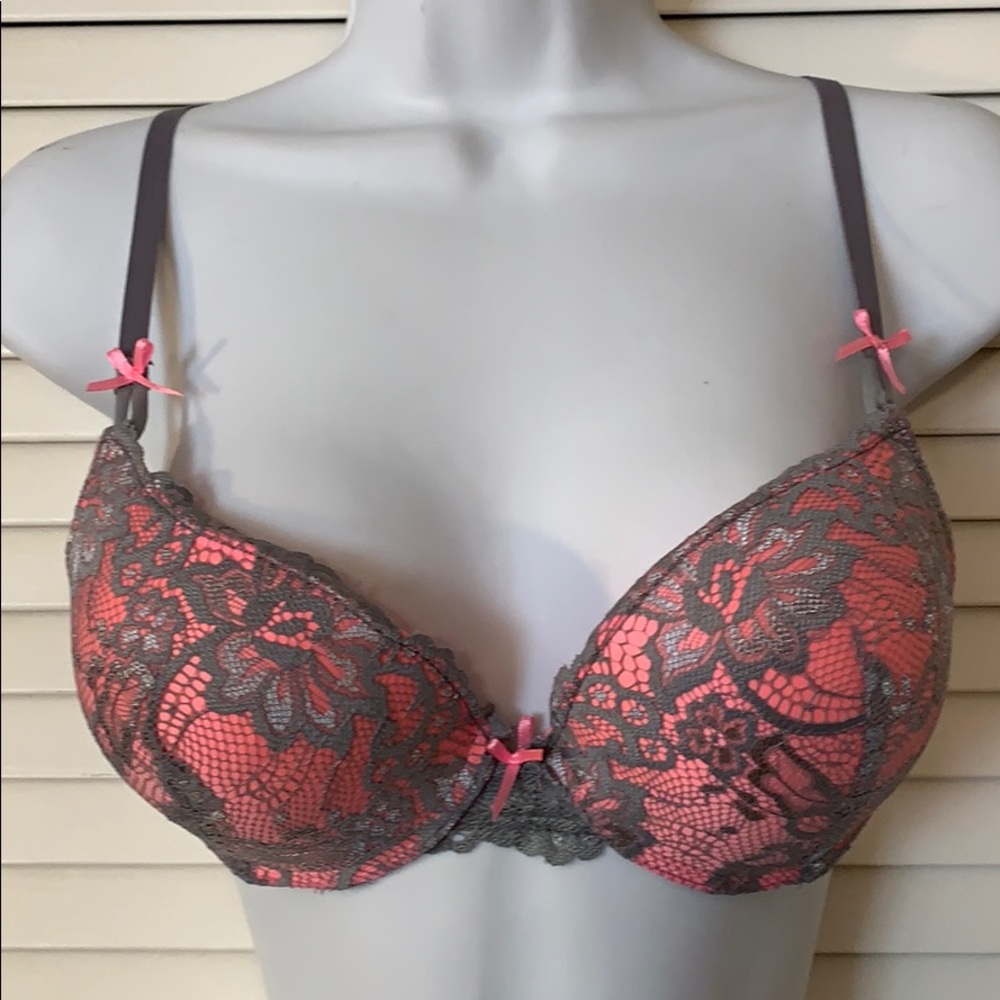 Pink XOXO Sexy Bra